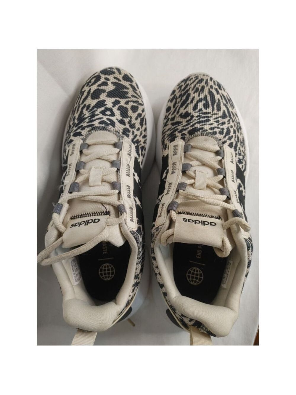 Women's Adidas Athletic GZ4681 Racer Shoes 5.5 Beige Black Leopard Print - Picture 8 of 11
